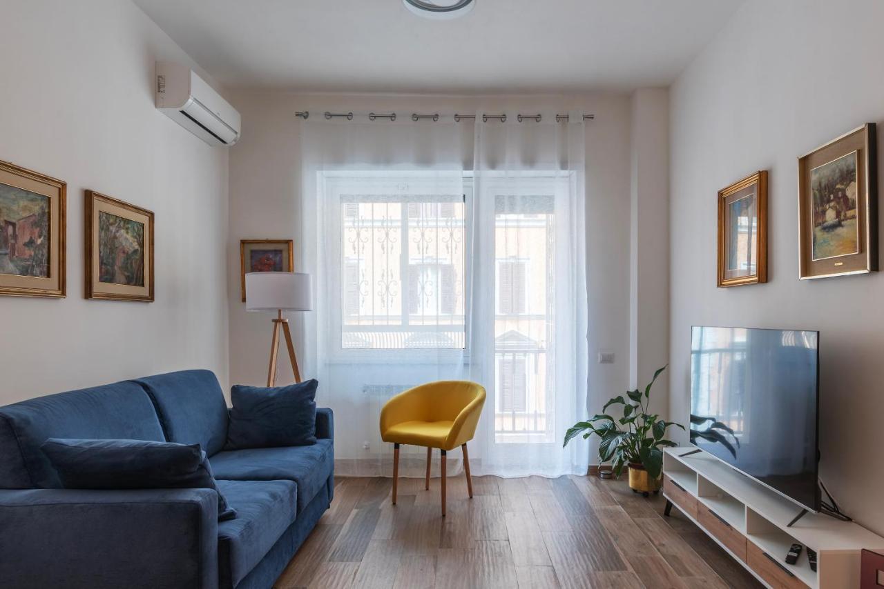 Piazza Re Di Roma Comfy Apartment Exterior photo