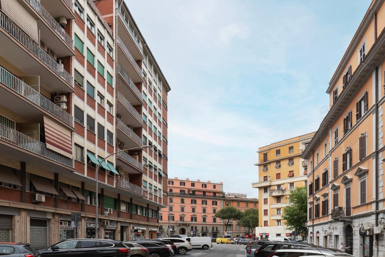 Piazza Re Di Roma Comfy Apartment Exterior photo
