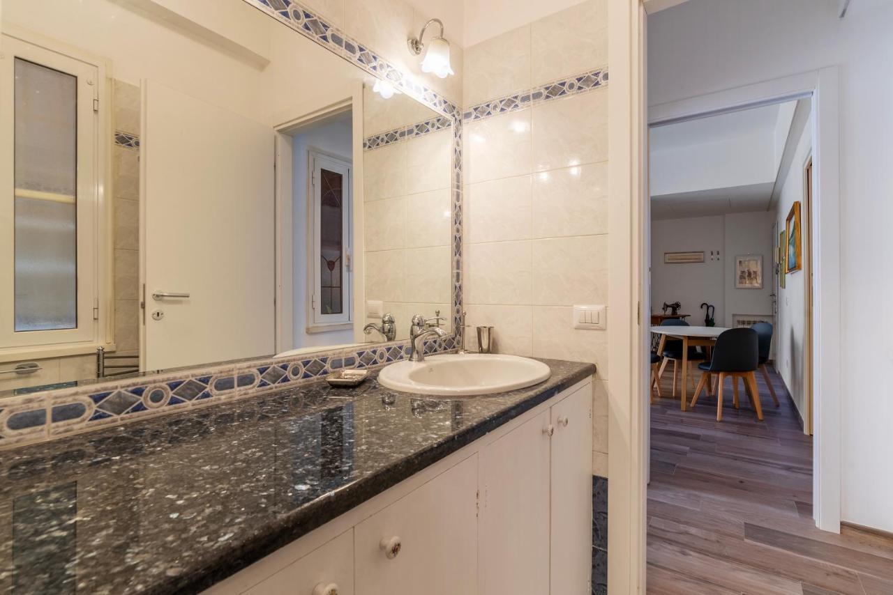Piazza Re Di Roma Comfy Apartment Exterior photo